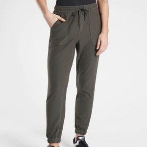 Athleta Farallon Jogger in Gray